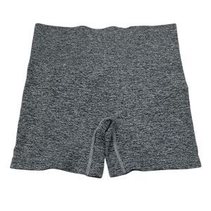 Colsie Gray Heather Biker Shorts M